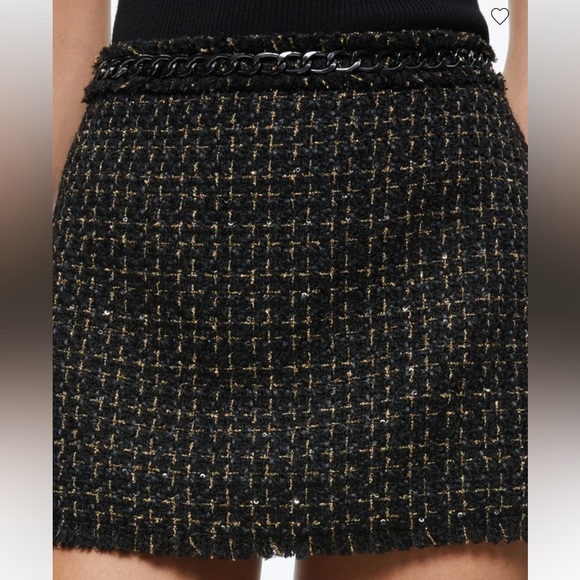 JALEN CHAIN MINI SKIRT - Picture 3 of 4